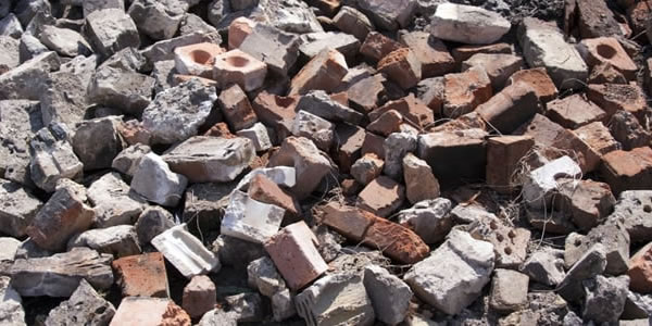 Aluguel de caçamba para transporte de entulho de construção civil em Maringá